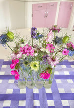 Load image into Gallery viewer, Glass bud vases