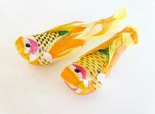 Load image into Gallery viewer, Luxury feather clip on bird - single
