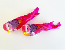 Load image into Gallery viewer, Luxury feather clip on bird - single