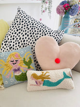 Load image into Gallery viewer, Wool hook mermaid cushion
