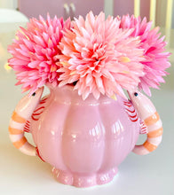 Load image into Gallery viewer, Shrimp ceramic vase by RICE DK
