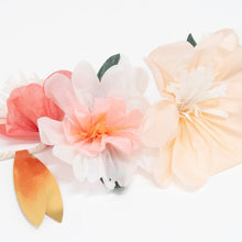 Load image into Gallery viewer, Paper flower garland
